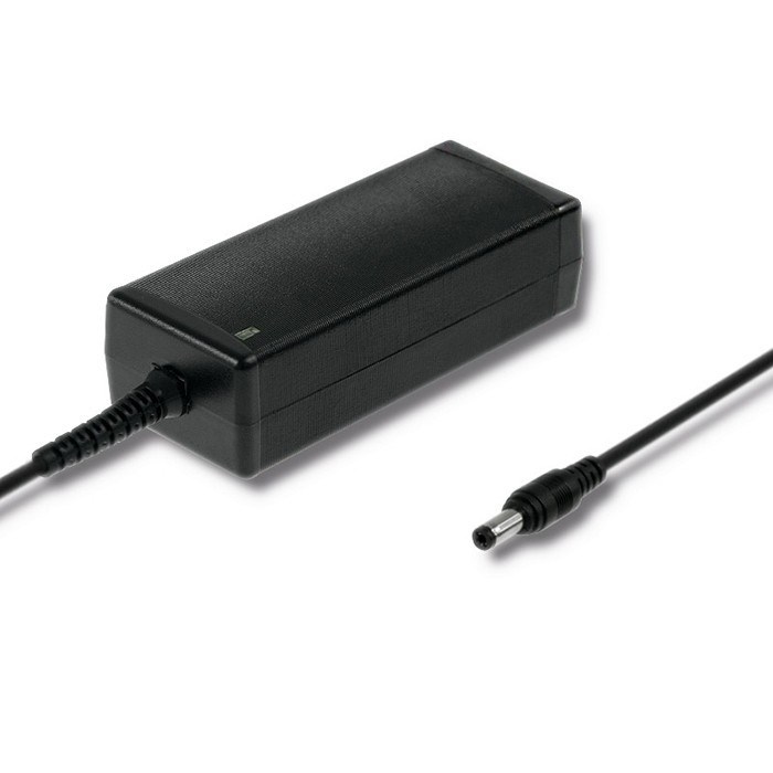 Qoltec 50119 Power adapter | 40W | 12V | 3.33A | 5.5*2.1 | +power cable