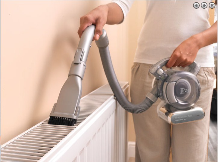 Black & Decker PD1820LF-QW handheld vacuum Chrome Bagless