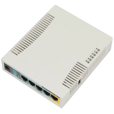 Mikrotik RB951Ui-2HnD Usmerjevalnik, bela barva, podpora za PoE