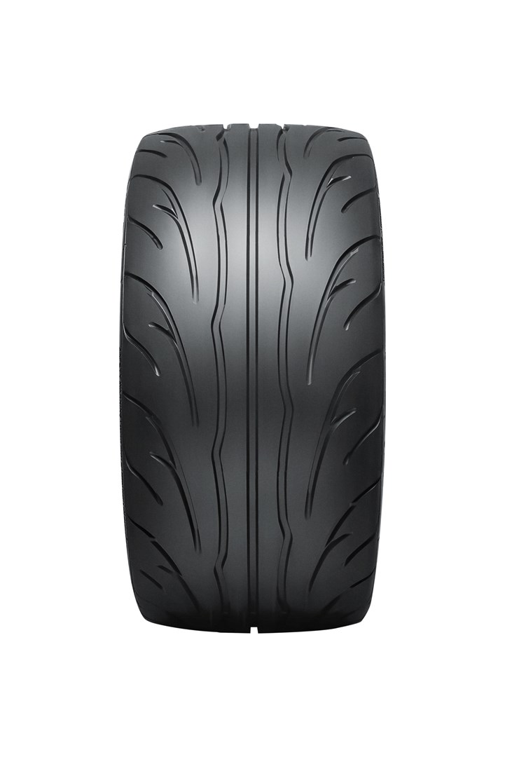 Zimska pnevmatika Nankang NS-2R 205/45 R17 88W, dober oprijem na mokrem, energijski razred D