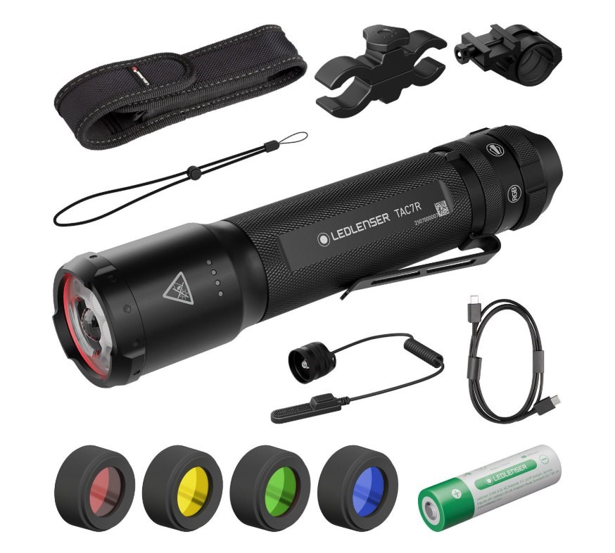 Lovski komplet Ledlenser TAC7R s črnim etuijem