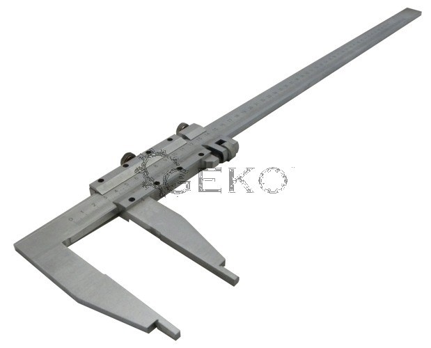 GEKO Ključi 600/100mm v lesenem kovčku