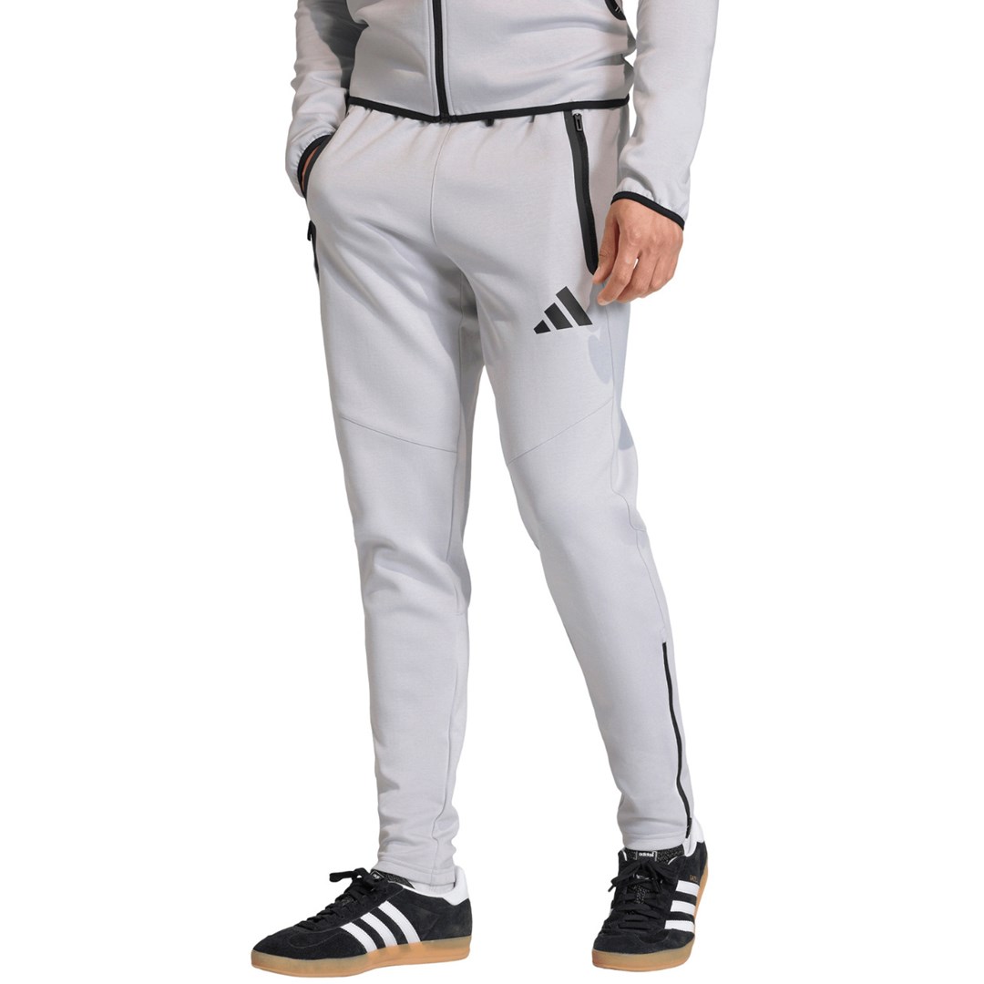 Moške nogavice adidas Tiro 26 Travel Sweat, svetlo sive