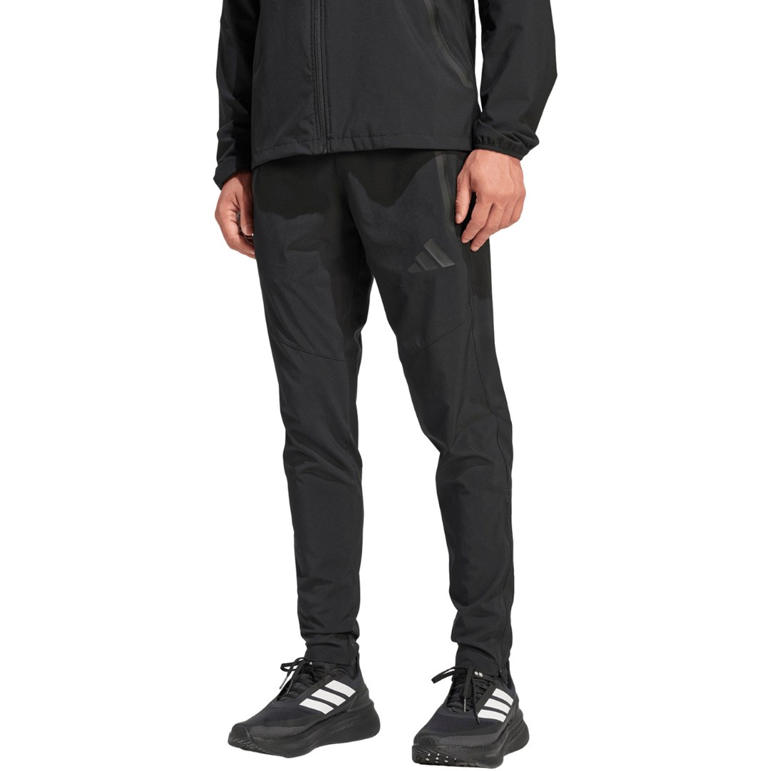 Moške hlače adidas Tiro 26 Travel Woven, črne, velikost M