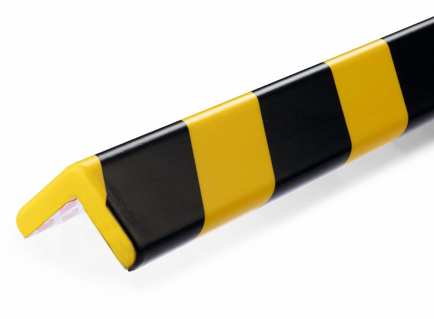 Durable C35 - črna plastična tesnilna letev, 1000 mm