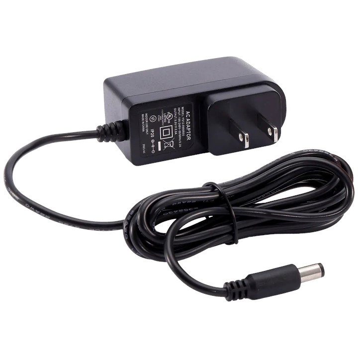 D'Addario PW-CT-9VF - 9V adapter za napajanje s 2.1mm utikačem