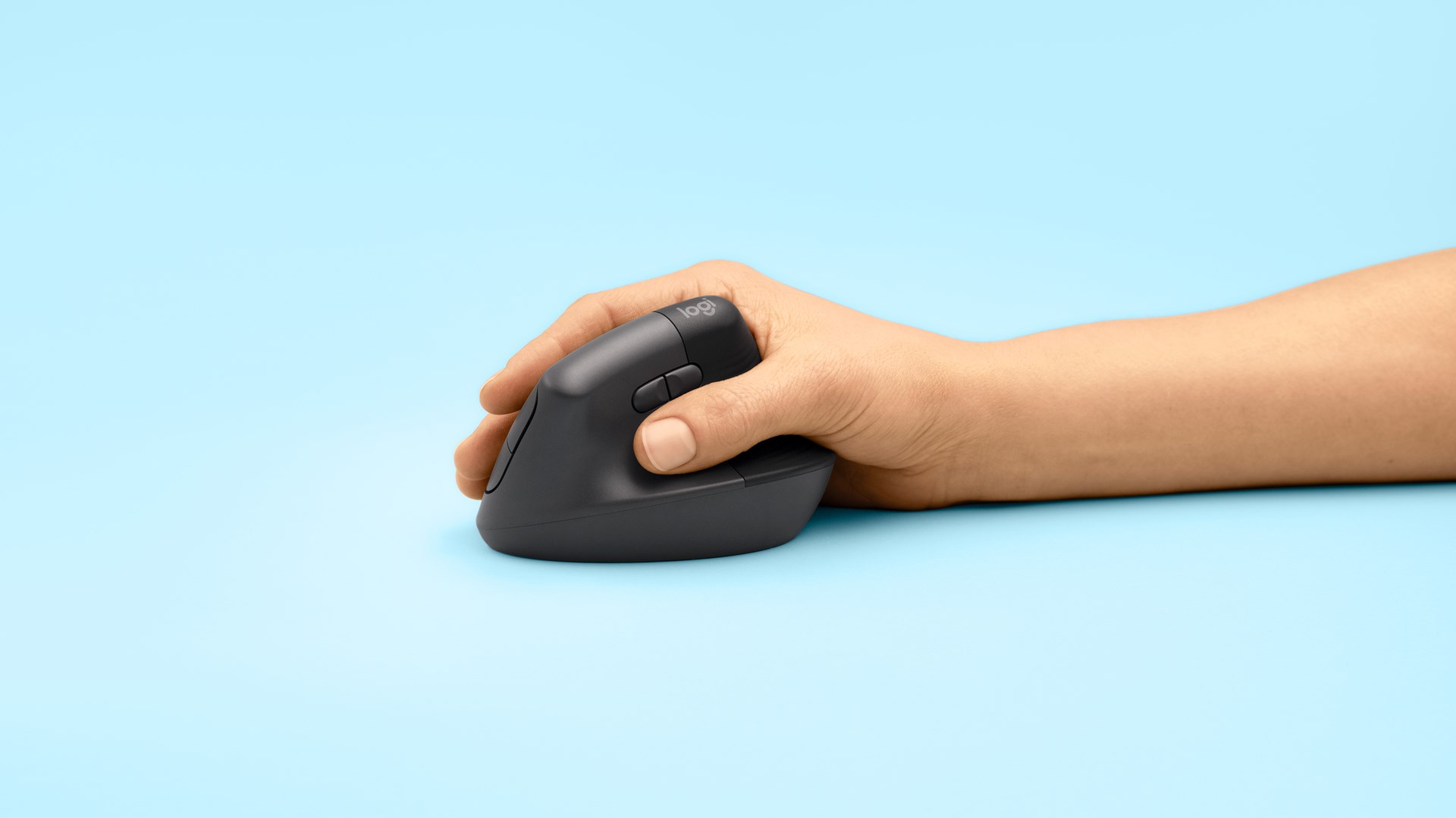 Logitech Lift navpični ergonomski miška, grafitna