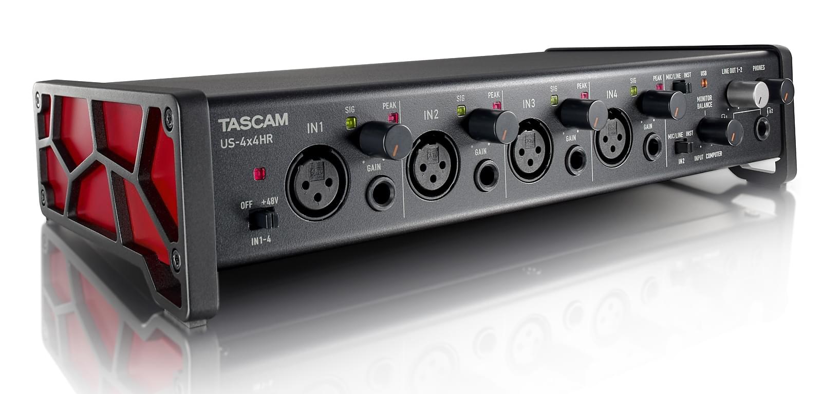 Tascam US-4X4HR avdio vmesnik, namizni, USB napajanje, črn