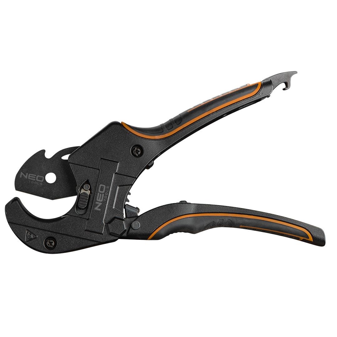 NEO TOOLS plastic pipe cutter 0–42