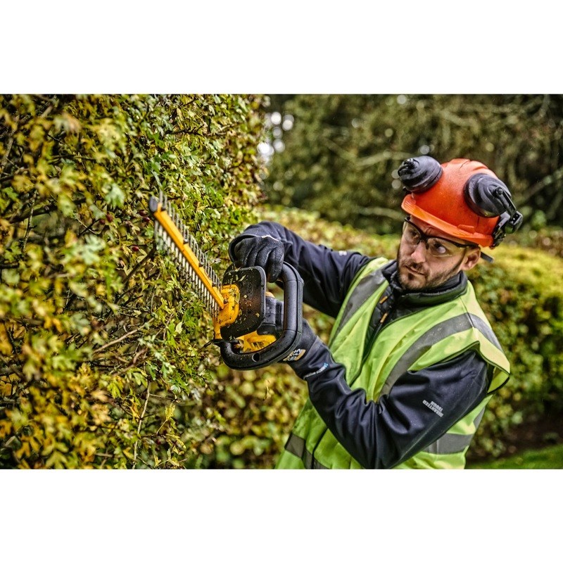 18V XR Brushless Hedge Trimmer 55cm, Carton 18V XR Brushless Hedge Trimmer 55cm, Carton