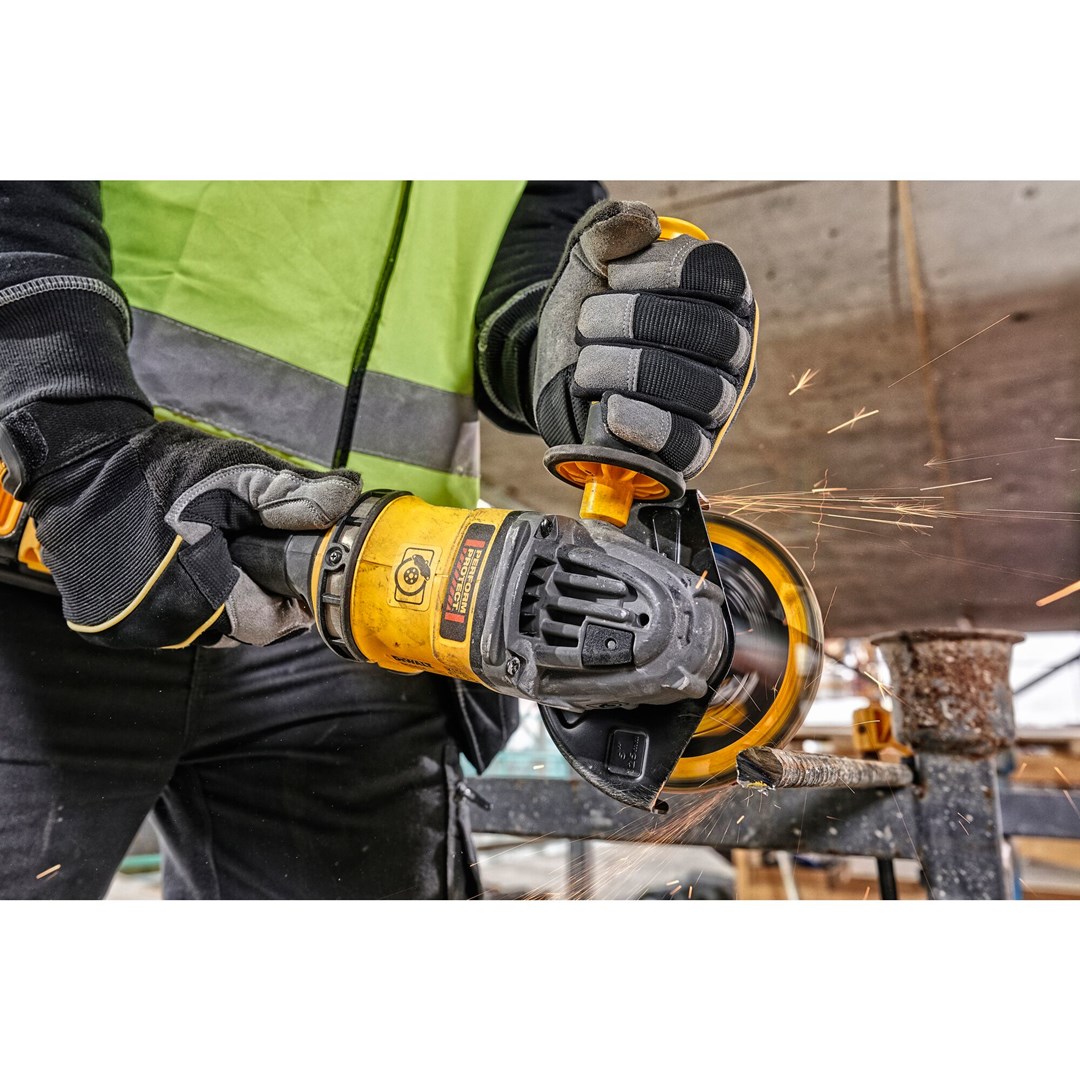 DeWALT DCG418N-XJ angle grinder 2.18 kg DeWALT DCG418N-XJ angle grinder 2.18 kg