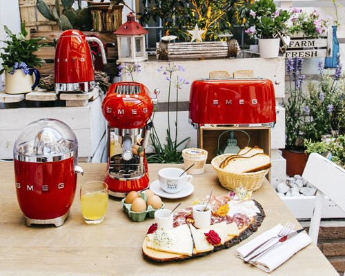 Smeg 50's Style Toaster TSF02RDEU Red Smeg 50's Style Toaster TSF02RDEU Red