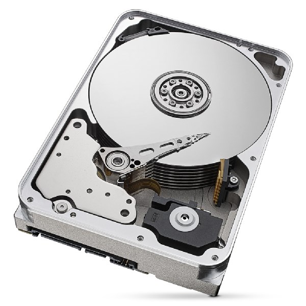 Seagate IronWolf Pro ST18000NT001 internal hard drive 18 TB 7200 RPM 256 MB 3.5" Seagate IronWolf Pro ST18000NT001 internal hard drive 18 TB 7200 RPM 256 MB 3.5"