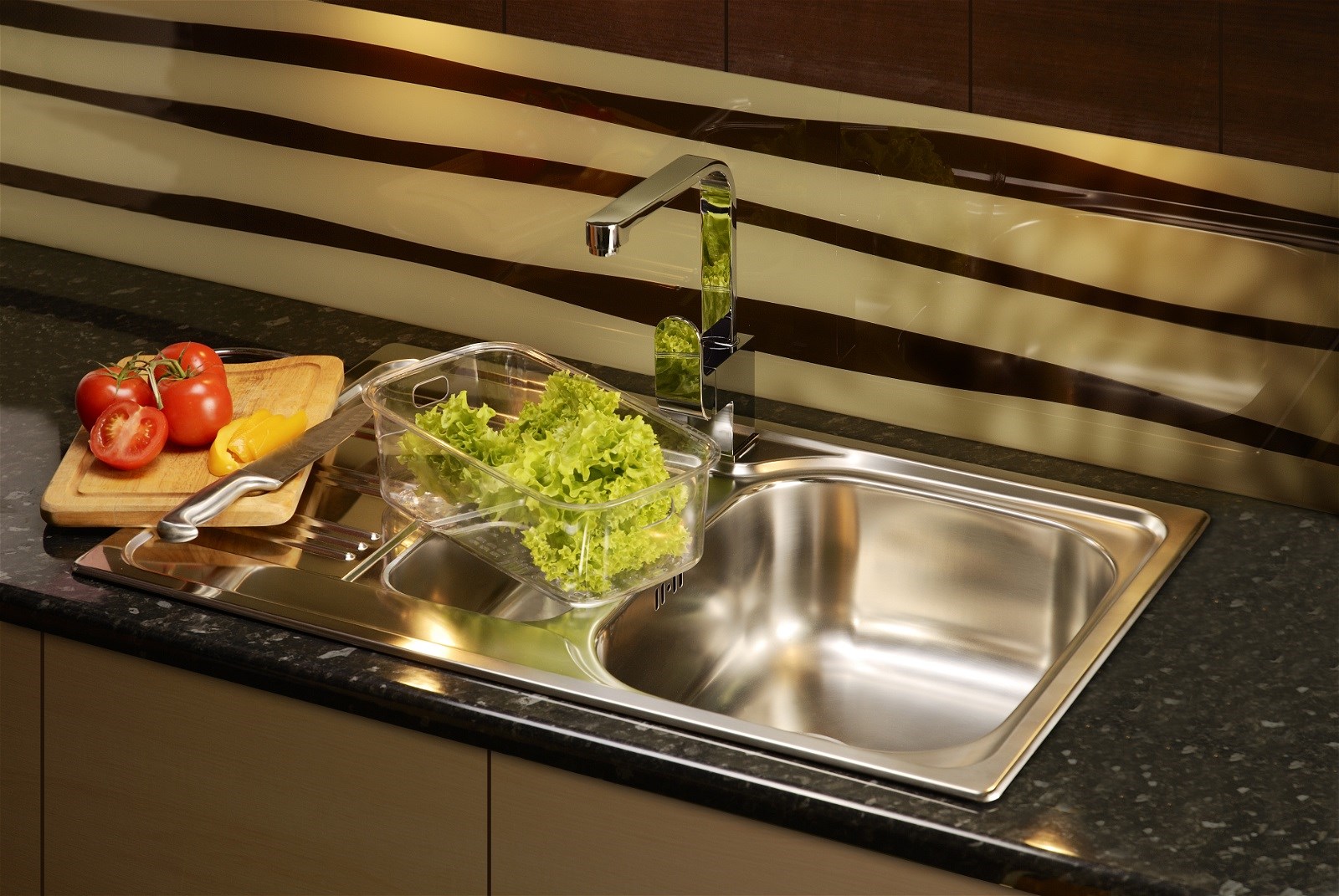 1.5-bowl steel sink 1.5-bowl steel sink