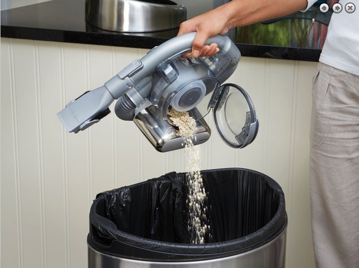Black & Decker PD1820LF handheld vacuum Black, Chrome Bagless Black & Decker PD1820LF handheld vacuum Black, Chrome Bagless