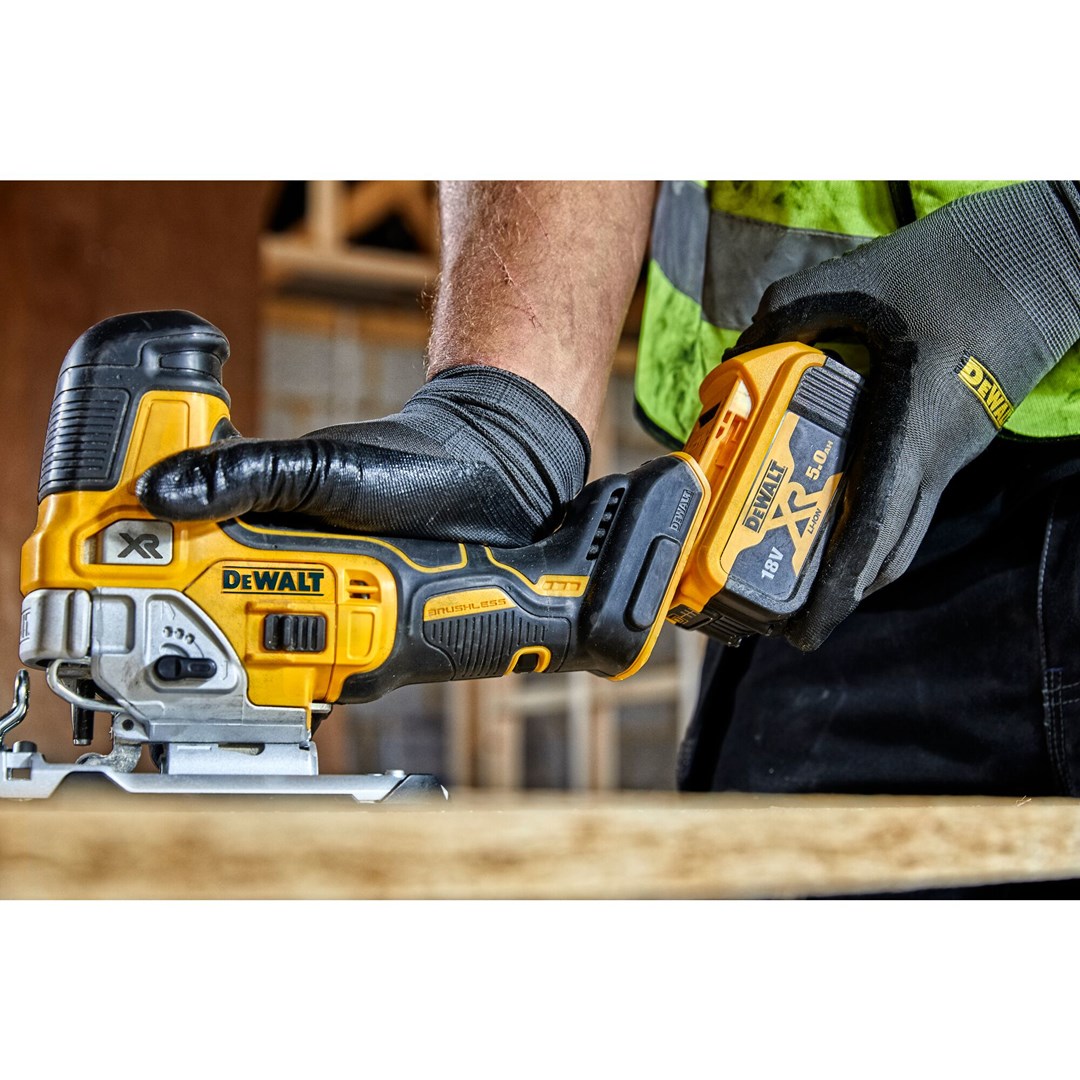 DeWALT DCS335N-XJ power jigsaw 2 kg DeWALT DCS335N-XJ power jigsaw 2 kg