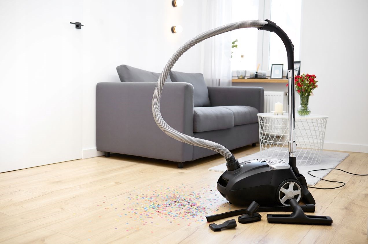 MPM MOD-54 bagged vacuum cleaner MPM MOD-54 bagged vacuum cleaner