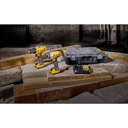 DeWALT DCK211D2T-QW power tool combo kit Battery DeWALT DCK211D2T-QW power tool combo kit Battery