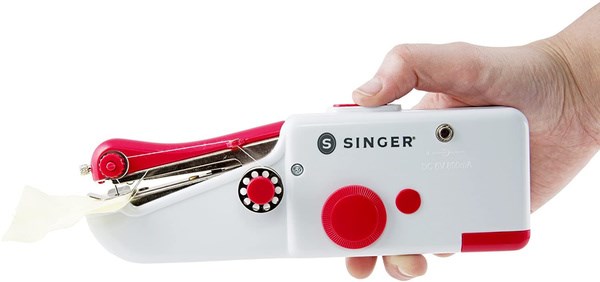 SINGER Stitch Sew Quick Mini mechanical sewing machine AA Battery White SINGER Stitch Sew Quick Mini mechanical sewing machine AA Battery White