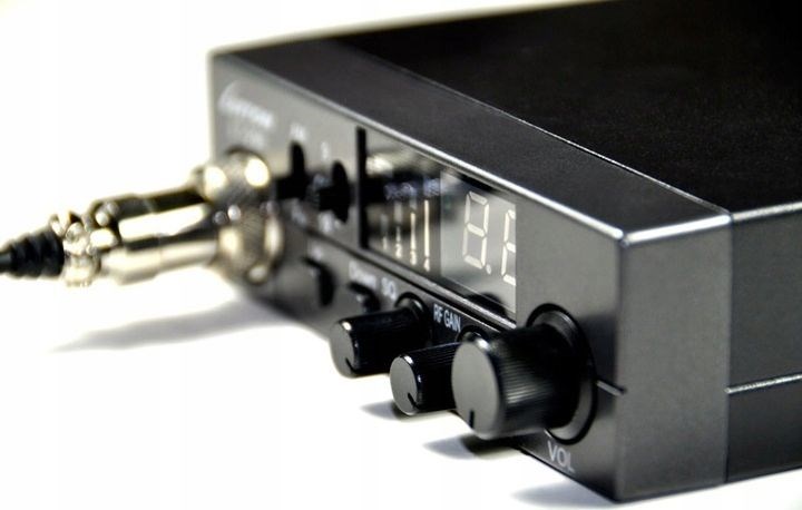 Luiton LT-298 ASQ AM/FM CB Radio Cigarette Lighter Plug Black Luiton LT-298 ASQ AM/FM CB Radio Cigarette Lighter Plug Black