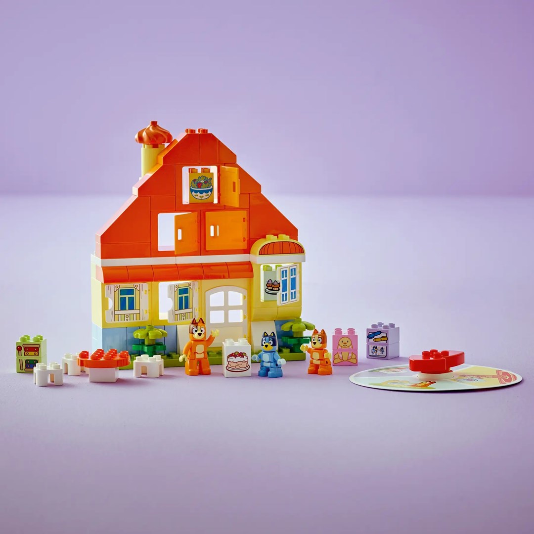 LEGO BLUEY 10459 Bluey's Family House with Memory Game LEGO BLUEY 10459 Bluey's Family House with Memory Game