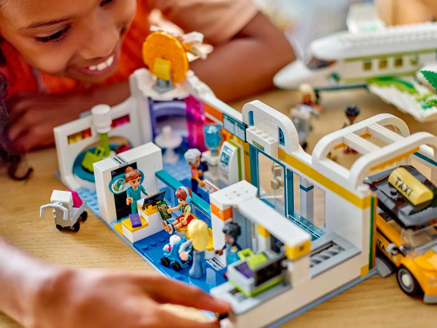 LEGO FRIENDS 42656 Heartlake City Airport and Airplane LEGO FRIENDS 42656 Heartlake City Airport and Airplane