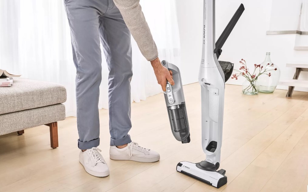 Bosch Serie 4 BCH3P2301 stick vacuum/electric broom 2-in-1 stick vacuum Battery Dry Bagless 0.4 L White Bosch Serie 4 BCH3P2301 stick vacuum/electric broom 2-in-1 stick vacuum Battery Dry Bagless 0.4 L White