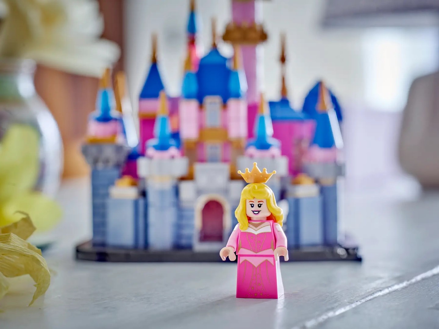 LEGO DISNEY 40720 Mini Disney Sleeping Beauty Castle LEGO DISNEY 40720 Mini Disney Sleeping Beauty Castle