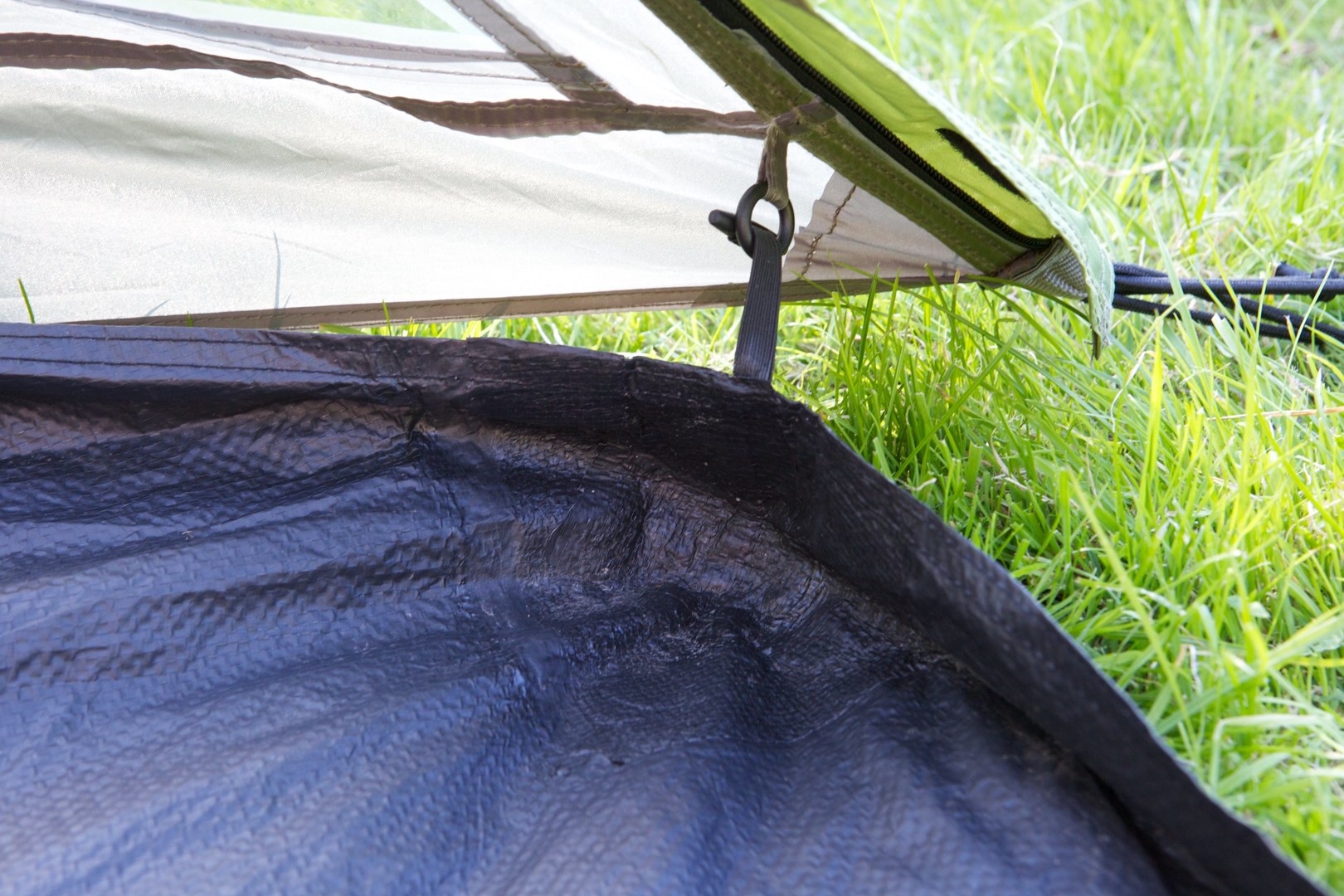 Coleman Darwin 3 Plus 3 person(s) Green, Grey Dome/Igloo tent Coleman Darwin 3 Plus 3 person(s) Green, Grey Dome/Igloo tent