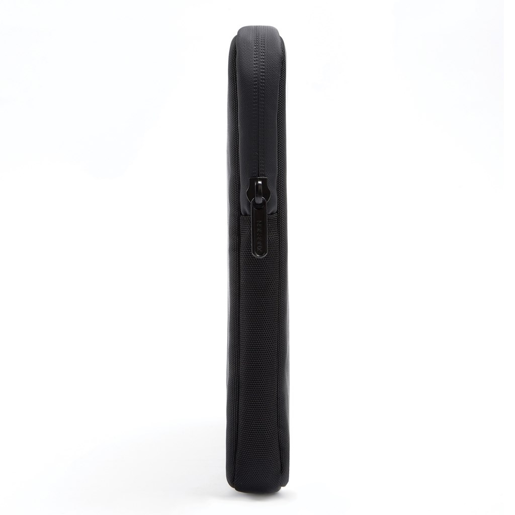 XD DESIGN LAPTOP SLEEVE 14 BLACK P/N: P706.201 XD DESIGN LAPTOP SLEEVE 14 BLACK P/N: P706.201