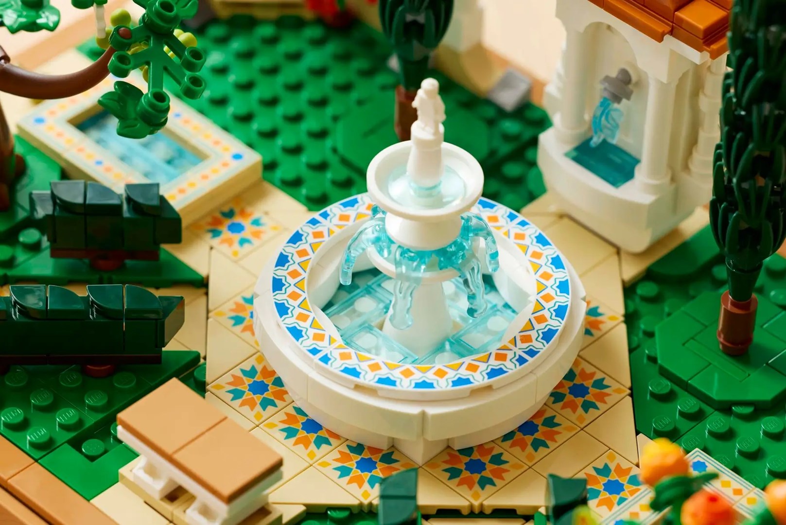 LEGO ICONS 10359 Fountain Garden LEGO ICONS 10359 Fountain Garden