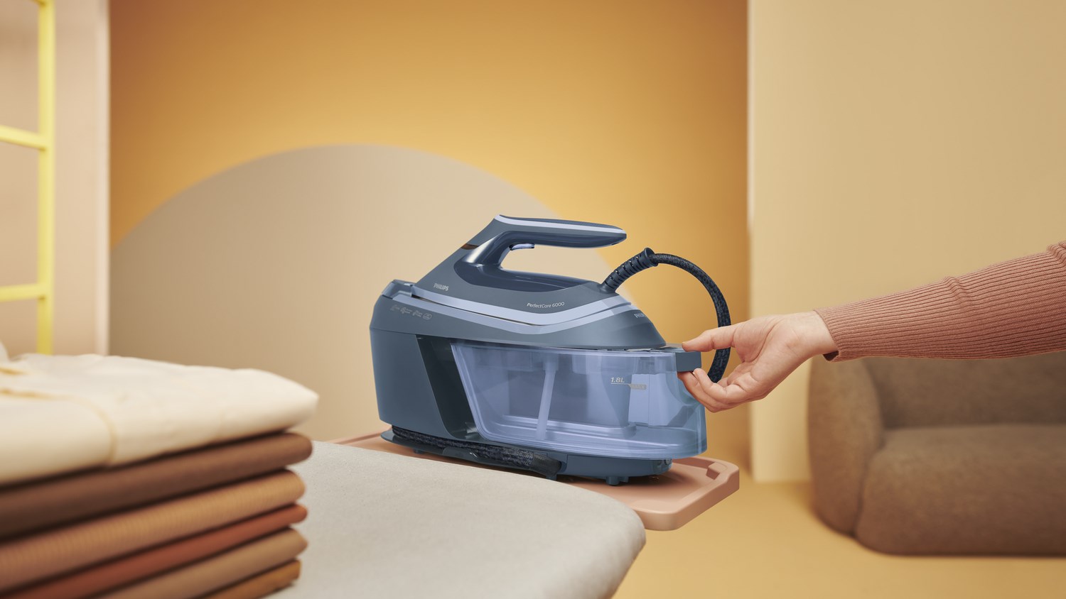 Philips 6000 series PSG6042/20 steam ironing station 2400 W 1.8 L SteamGlide Advanced Blue Philips 6000 series PSG6042/20 steam ironing station 2400 W 1.8 L SteamGlide Advanced Blue