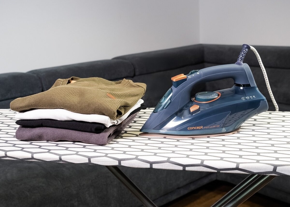 CONCEPT Steam Iron ZN9110 CONCEPT Steam Iron ZN9110