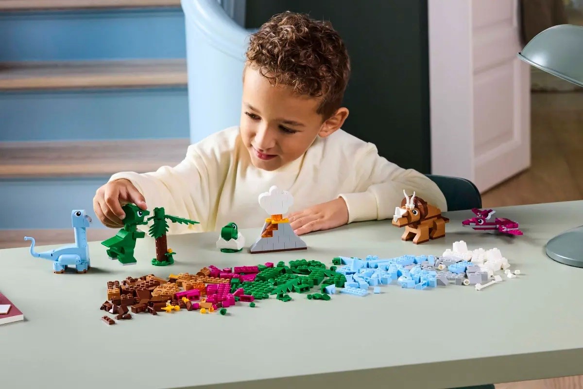LEGO CLASSIC 11041 Creative Dinosaurs LEGO CLASSIC 11041 Creative Dinosaurs