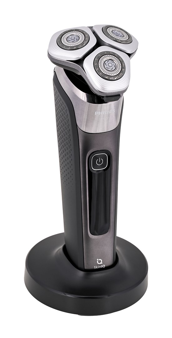 Philips i9000 X9002 Wet & Dry Electric Shaver with SkinIQ Philips i9000 X9002 Wet & Dry Electric Shaver with SkinIQ