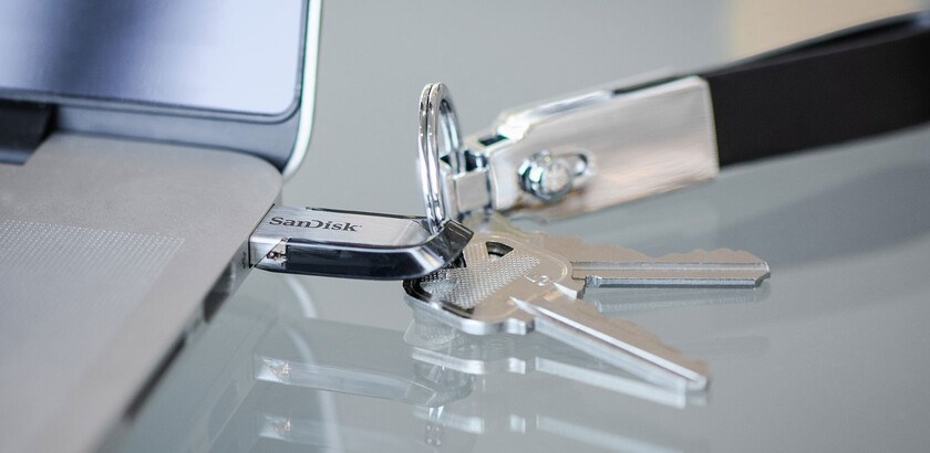 SanDisk Ultra Flair USB flash drive 512 GB USB Type-A 3.2 Gen 1 (3.1 Gen 1) Silver SanDisk Ultra Flair USB flash drive 512 GB USB Type-A 3.2 Gen 1 (3.1 Gen 1) Silver