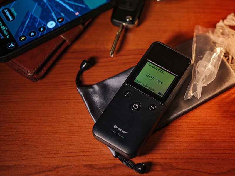 Tracer BreathEZ-2B Semiconductor Breathalyser, Black Tracer BreathEZ-2B Semiconductor Breathalyser, Black