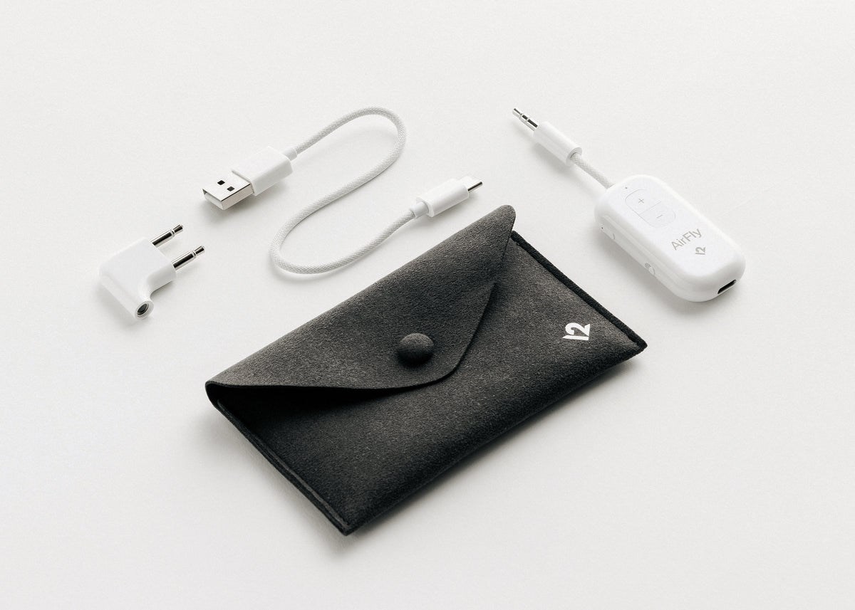 Bluetooth Adapter Twelve South 3.5mm jack Bluetooth Adapter Twelve South 3.5mm jack