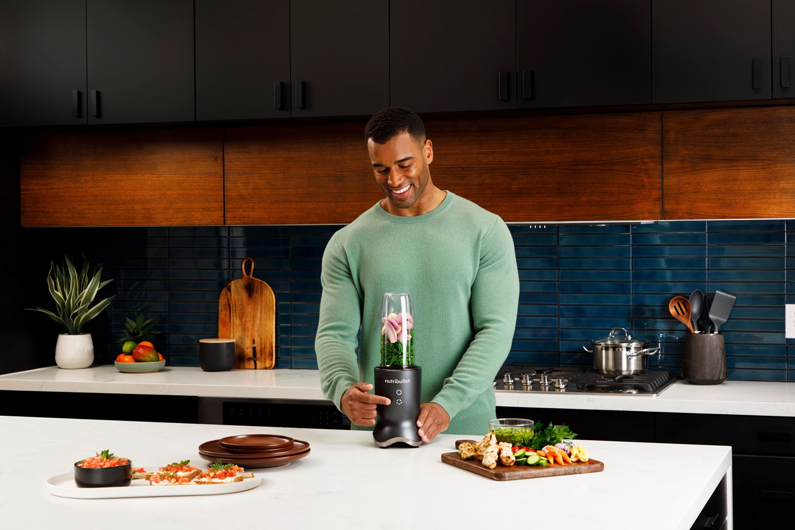 NutriBullet NB1206DGCC blender 0.9 L Tabletop blender 1200 W Black, Transparent NutriBullet NB1206DGCC blender 0.9 L Tabletop blender 1200 W Black, Transparent