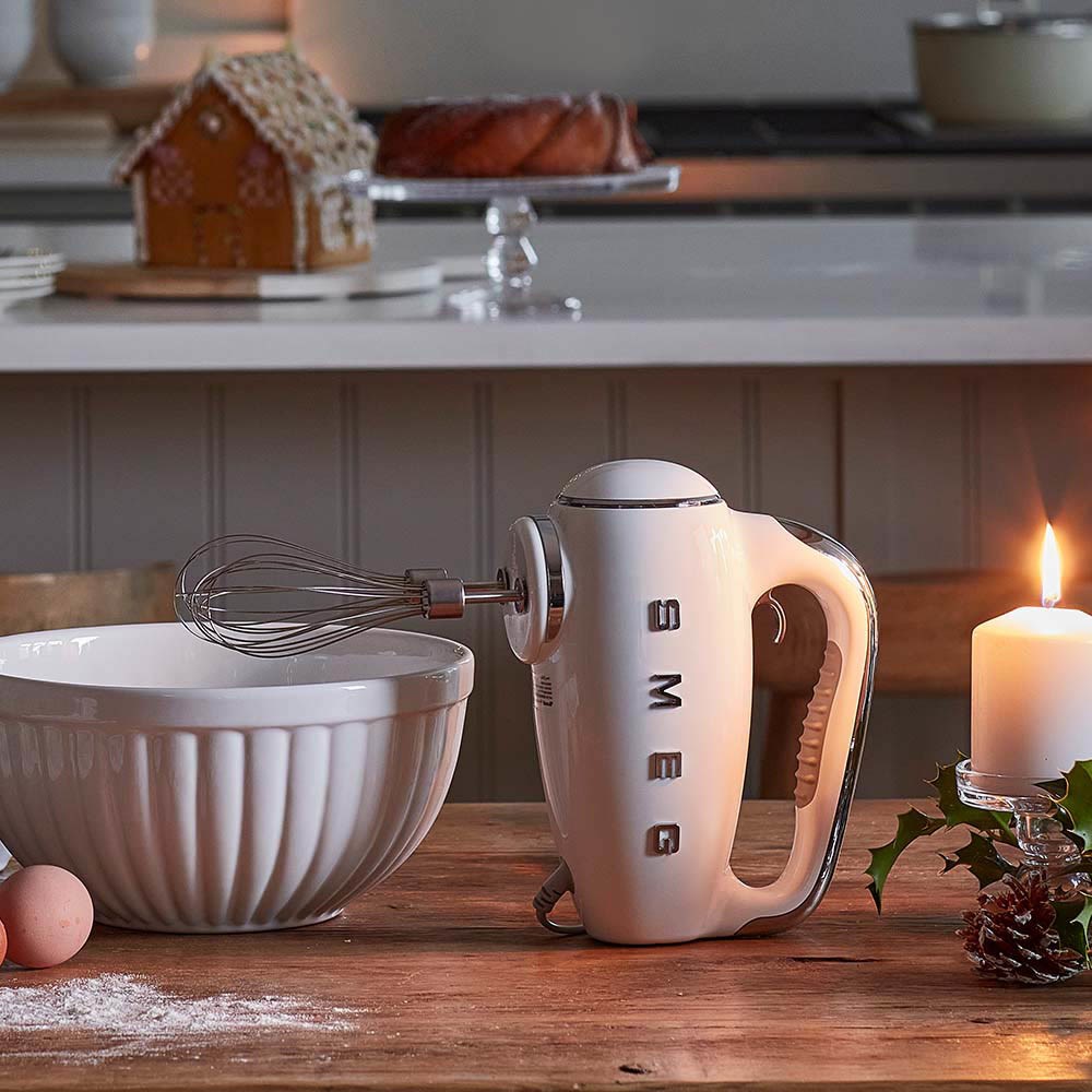 Hand Mixer Smeg HMF01CREU retro cream Hand Mixer Smeg HMF01CREU retro cream