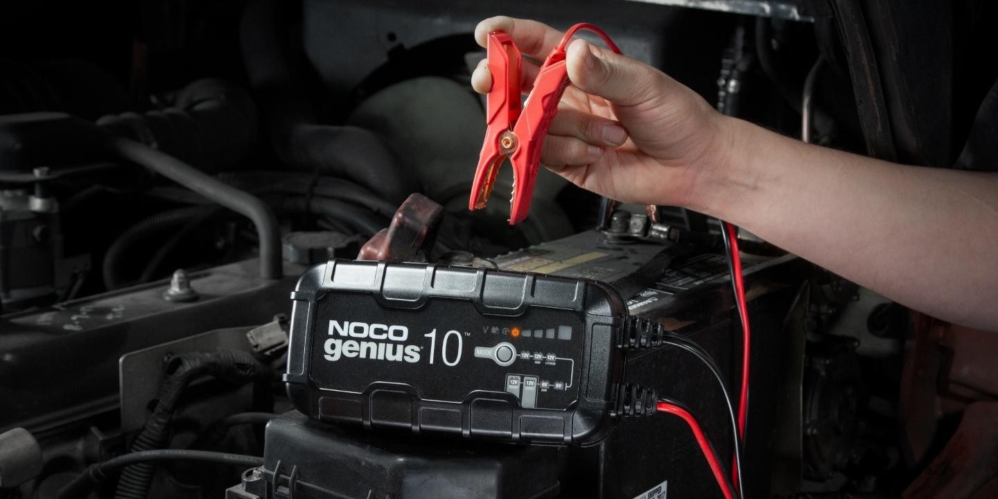 NOCO GENIUS10 EU 10A Battery charger for 6V/12V batteries with maintenance and desulphurisation function NOCO GENIUS10 EU 10A Battery charger for 6V/12V batteries with maintenance and desulphurisation function