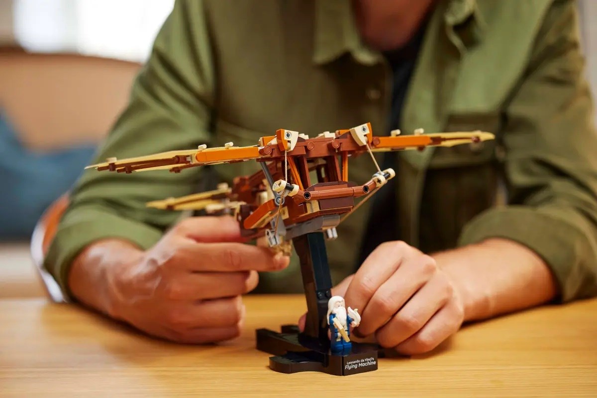 LEGO ICONS 10363 Leonardo da Vinci's Flying Machine LEGO ICONS 10363 Leonardo da Vinci's Flying Machine