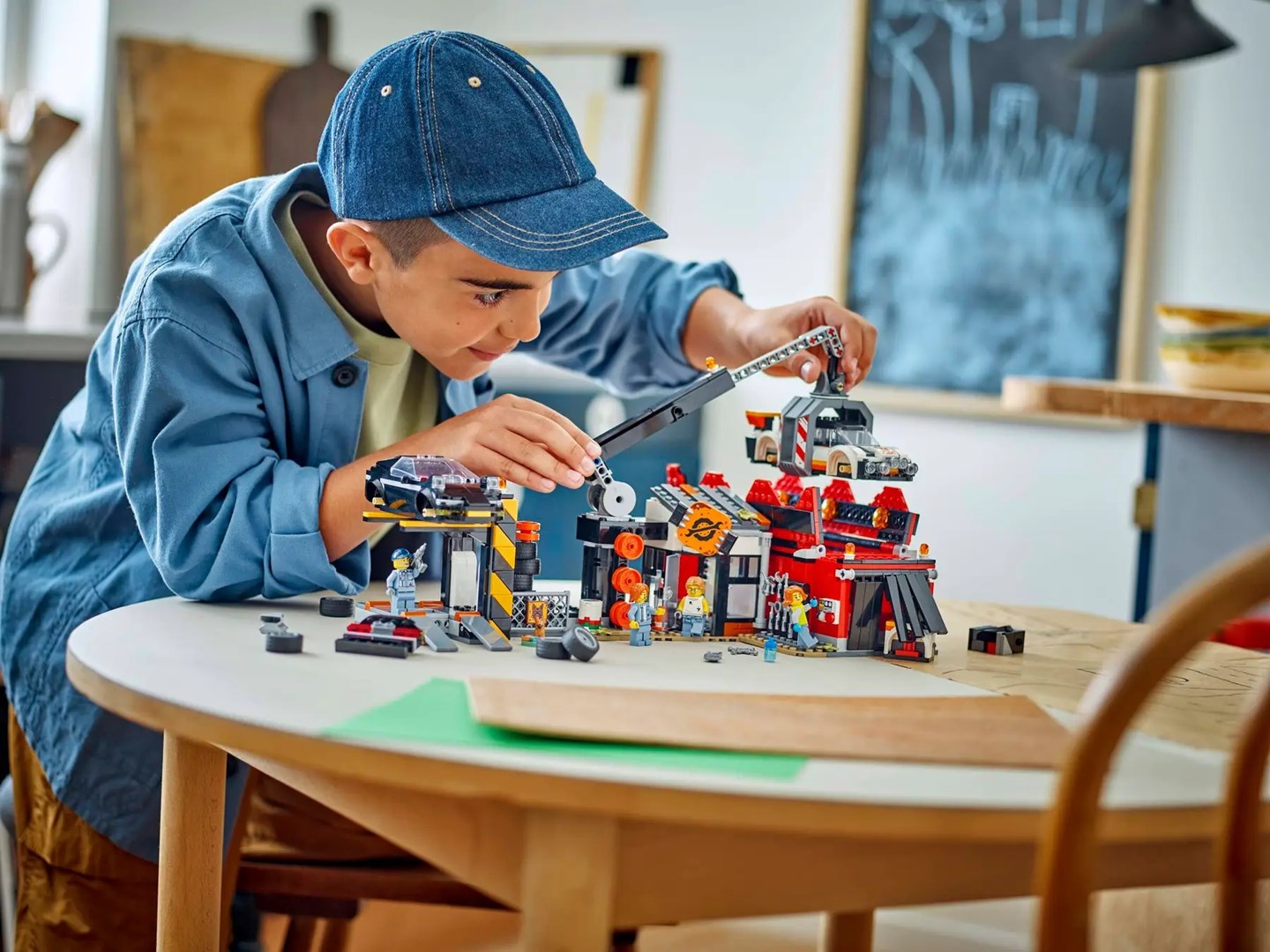 LEGO CITY 60472 Scrapyard with Cars LEGO CITY 60472 Scrapyard with Cars