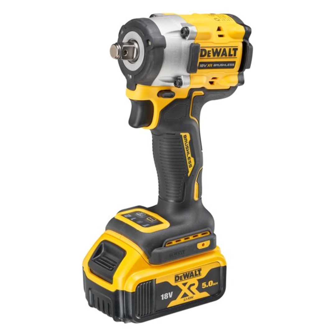 DeWALT 1/2 in 18V, 5Ah Impact Wrench, Euro Plug DeWALT 1/2 in 18V, 5Ah Impact Wrench, Euro Plug