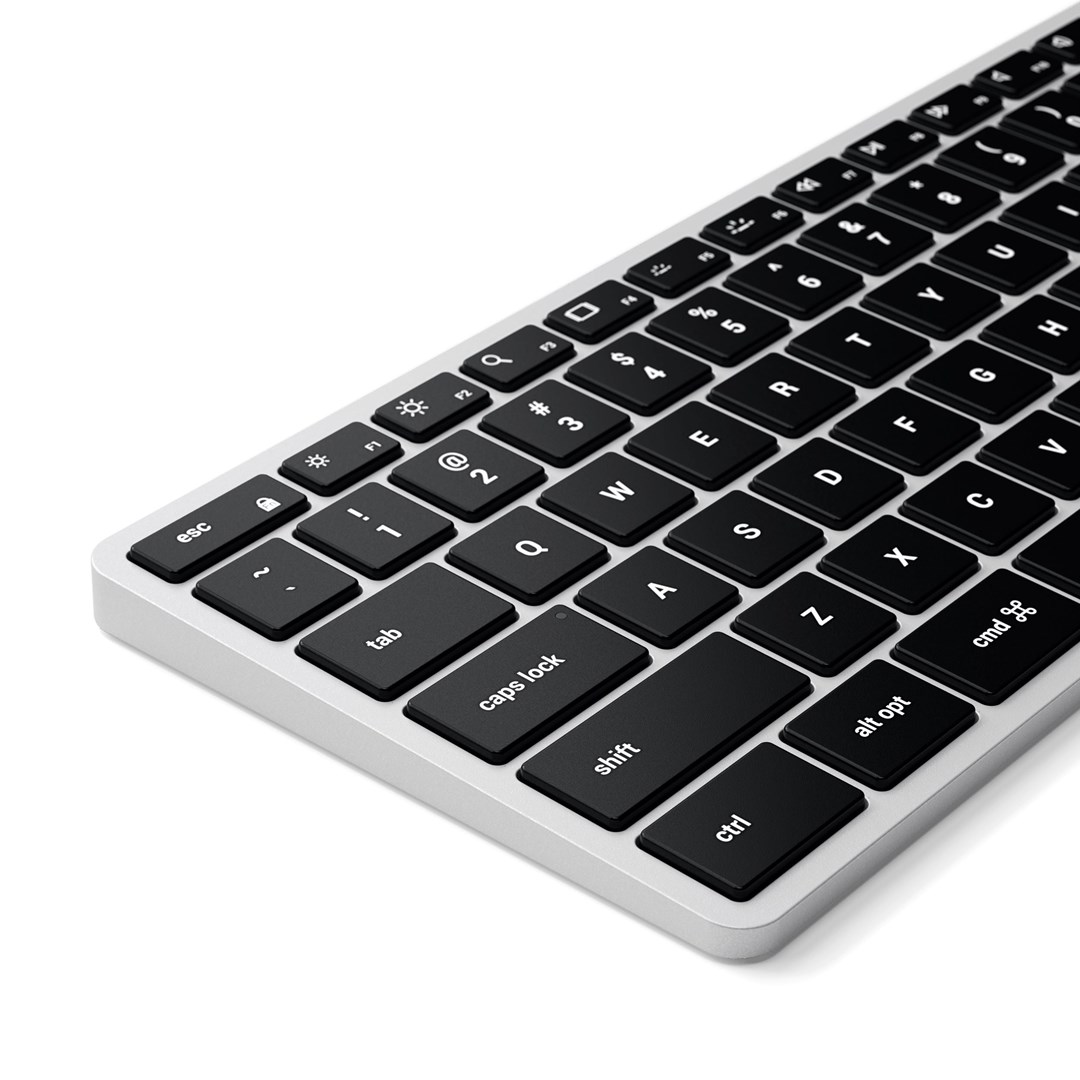 Satechi Slim X3 keyboard Bluetooth numpad silver Satechi Slim X3 keyboard Bluetooth numpad silver