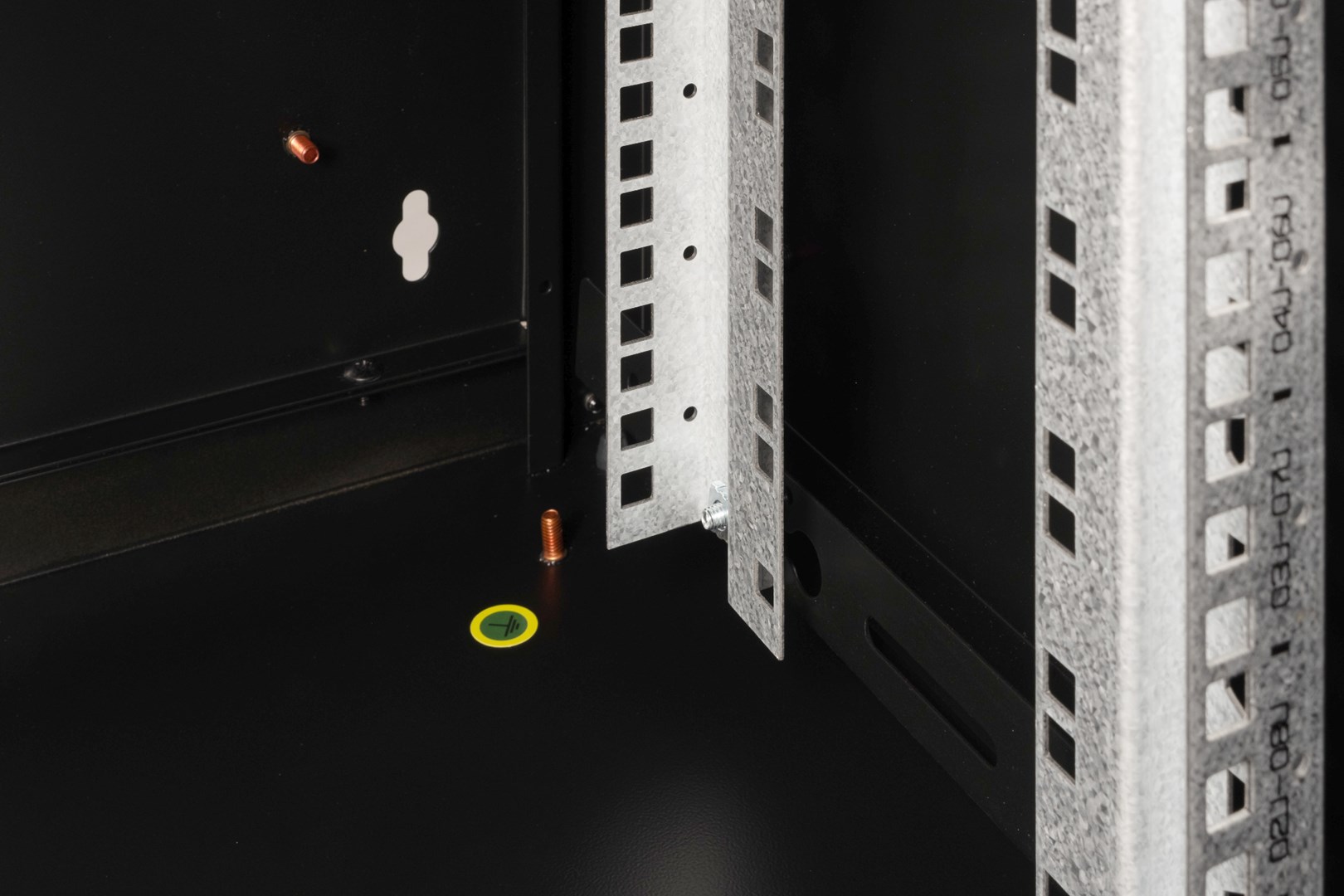 Digitus Wall Mounting Cabinet Unique Series - 600x450 mm (WxD) Digitus Wall Mounting Cabinet Unique Series - 600x450 mm (WxD)