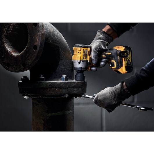 DEWALT 1/2" 18V 406Nm IMPACT WRENCH TTAK RING DCF921NT DEWALT 1/2" 18V 406Nm IMPACT WRENCH TTAK RING DCF921NT