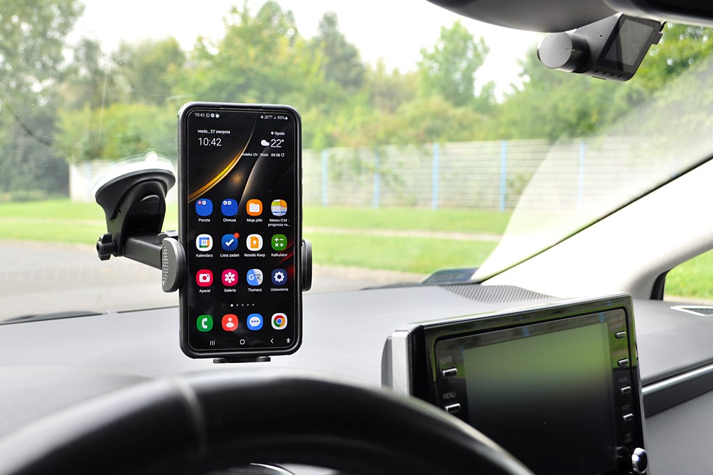 iBox H-9 Car holder for smartphone iBox H-9 Car holder for smartphone