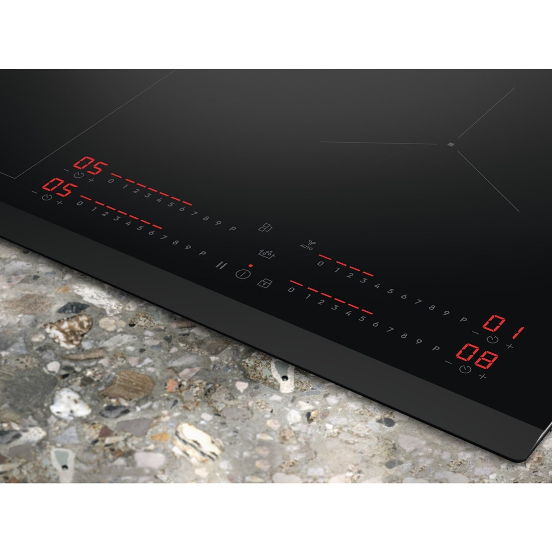 Electrolux Serie 700 EIS62453 Black Built-in 60 cm Zone induction hob 4 zone(s) Electrolux Serie 700 EIS62453 Black Built-in 60 cm Zone induction hob 4 zone(s)