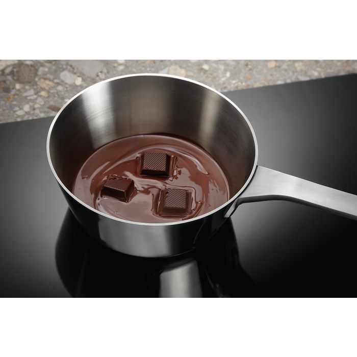 Electrolux EIV835 Black Built-in 80 cm Zone induction hob 5 zone(s) Electrolux EIV835 Black Built-in 80 cm Zone induction hob 5 zone(s)